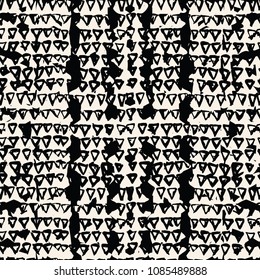 Triangle tie dye pattern. Shibori black white background. Geometric china ink natural print. Organic vector japanese design. Watercolor indonesian tile. Triangle seamless pattern. Japan kimono print.