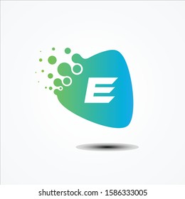 Triangle vector design with E letter symbol design minimalist. E letter for your best business symbol. Vector illustration EPS.8 EPS.10
