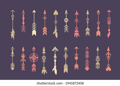 Arreglo de flecha tribal. Colección de diseño de vectores étnicos. Elementos para el tatuaje, pegatinas, camisetas, bolsos, ropa.