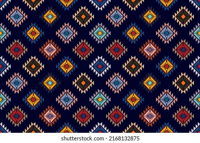 Típico boho nativa pavo textil tradicional bordado fondo vectorial. Moqueta de tela azteca mandala adornos de decoración textil papel tapiz. Resumen geométrico del patrón textil sin fisuras de la etnia Ikat