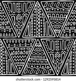 Tribal seamless pattern. Hand drawn ethnic ornament. Black and white geometric design.