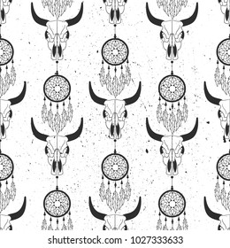 Tribal seamless pattern with skulls of animals and traps for dreams, hand drawn background. Decorative ethnic ornament, wallpaper vector. Black and white overlapping backdrop, good for printing