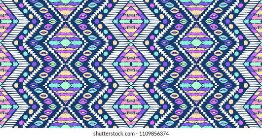 Tribal vector ornament. Seamless African pattern. Ethnic carpet with chevrons. Aztec style. Geometric mosaic on the tile, majolica. Ancient interior. Modern rug. Geo print on textile. Vintage fabric.