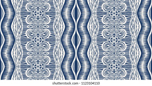 Tribal vector ornament. Seamless African pattern. Ethnic carpet with chevrons and strips. Aztec style. Geometric striped pattern. Ancient interior. Modern rug. Geo print on textile. Vintage fabric.  