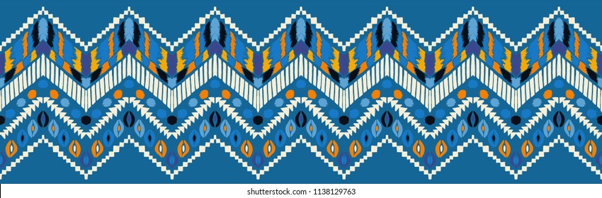 Tribal vector ornament. Seamless African pattern. Ethnic carpet with chevrons. Aztec style. Geometric mosaic on the tile, majolica. Ancient interior. Modern rug. Geo print on textile. Vintage fabric.