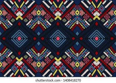 Tribal vector ornament. Seamless African pattern. Ethnic carpet with chevrons. Aztec style. Geometric mosaic on the tile, majolica. Ancient interior. Modern rug. Geo print on textile. Kente Cloth.
