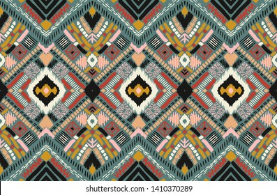Tribal vector ornament. Seamless African pattern. Ethnic carpet with chevrons. Aztec style. Geometric mosaic on the tile, majolica. Ancient interior. Modern rug. Geo print on textile. Kente Cloth.