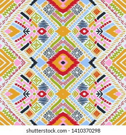 Tribal vector ornament. Seamless African pattern. Ethnic carpet with chevrons. Aztec style. Geometric mosaic on the tile, majolica. Ancient interior. Modern rug. Geo print on textile. Kente Cloth.