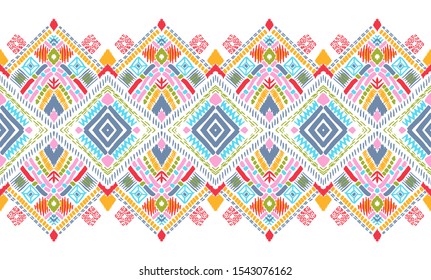 Tribal vector ornament. Seamless African pattern. Ethnic carpet with chevrons. Aztec style. Geometric mosaic on the tile, majolica. Ancient interior. Modern rug. Geo print on textile. Kente Cloth.