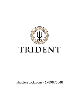 logotipo tridente con marco de borde de círculo griego antiguo
