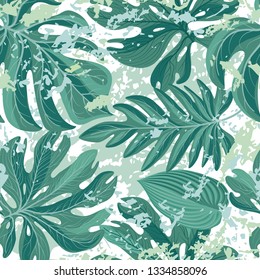 Tropcal palm leaves seamless pattern. Beautiful floral background. Summer nature wallpaper.