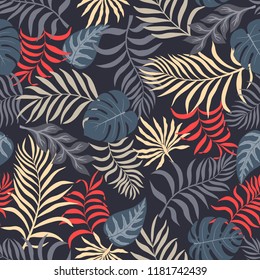 Tropical background with palm leaves. Seamless floral pattern. Summer vector illustration. Flat jungle print