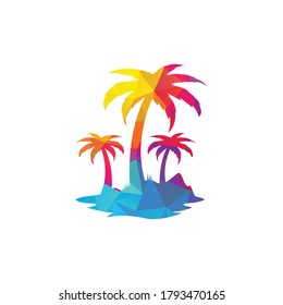 Diseño del logo de la playa tropical y la palmera. Diseño del logo vectorial de la palmera creativa.