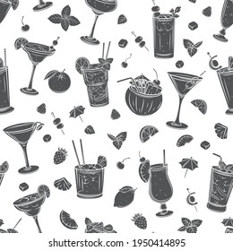 Tropical cocklails seamless pattern vector monochrome glyph isolated background. Summer alcoholic drinks of Long island, bloody mary, cosmopolitan, margarita, mai tai, pina colada, blue lagoon and etc