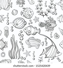 Tropical fish and underwater plants seamless pattern. Ocean sea seamles.