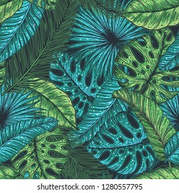 Tropical palm leaves seamless pattern. Vector illustration leaves of palm. Jungle pattern. Print on cloth template. Beautiful design for textiles.