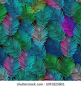 Tropical palm leaves seamless vector floral jungle pattern background. Exotic plant illustration. Summer nature print. Leaves of palm tree.