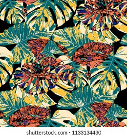 Tropical Pattern. Seamless Texture with Bright Hand Drawn Leaves of Exotic Tree. Spring Rapport for Calico, Textile, Wallpaper. Vector Seamless Background with Tropic Plants. Watercolor Effect.