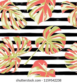 Tropical Print. Jungle Seamless Pattern. Vector Tropic Summer Motif with Hawaiian Flowers. Background Texture, Wrapping Paper, Textile, Fabric or Wallpaper. 
