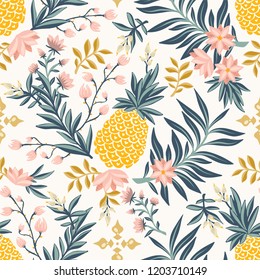 Tropical Vintage Seamless Pattern With Pineapple - Vector Luxury Background