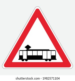 Señales de advertencia de tráfico: intersección T-39 con línea de tranvía