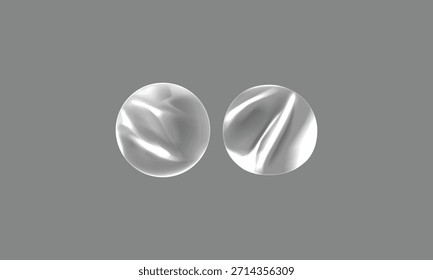 Dos Formas circulares blancas abstractas con reflejos de luz fluidos contra un fondo gris sólido