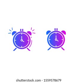 Dos relojes de alarma sobre fondo degradado