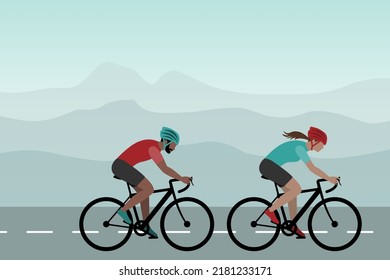 Dos ciclistas en la carretera. Hombre y mujer en bicicleta, paisaje de montaña en el fondo.