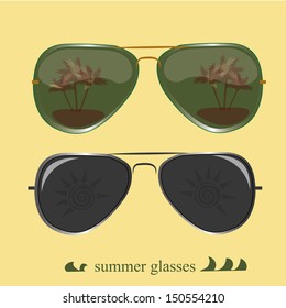 two glasses with reflects to use in summer season