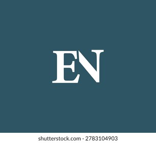 Two large white letters en on dark blue background