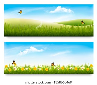 Dos carteles de la pradera de primavera con hierba y flores y cielo azul. Vector.