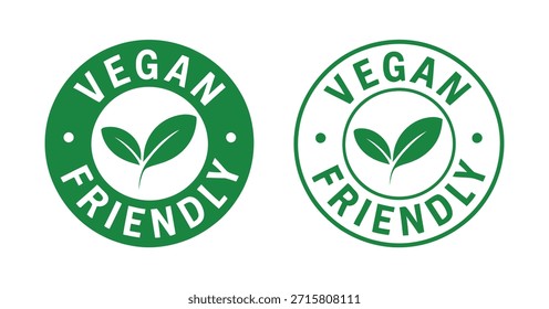 Dos vibrantes insignias verdes veganas con un motivo de hoja indican claramente productos de origen vegetal y éticos.