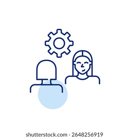Duas mulheres na entrevista ou conversa e roda dentada. Configurações colaborativas, gerenciamento de comunicações, configuração de entrevistas, otimização de diálogos, controle de interação do usuário. Pixel perfeito, editável