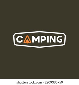 diseño de logotipo de camping tipográfico. Ilustración vectorial de la tipografía de camping, tienda abstracta y hoguera. diseño de logotipo moderno icono vectorial
