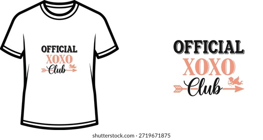 Um design de camiseta com o slogan "Official XOXO Club" em letras pretas e pêssego. O design inclui um gráfico de seta decorativa com um cupido e detalhe de coração, adequado para a impressão de mercadorias e vestuário do Dia dos Namorados.