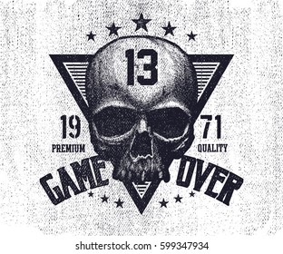 Diseño de impresión de tés vintage de tipografía. Calavera en blanco y negro. Ilustración vectorial.