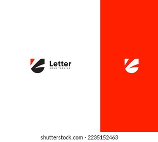 Símbolo de monograma abstracto de plantilla de vectores con logotipo de la letra U. Usable para el deporte de negocios, la tecnología, la moda, el logotipo digital y creativo futuro