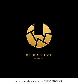Logo de U. Letra inicial U con círculo de mosaico. El concepto de diseño del logotipo de la lonja de lujo, adecuado para empresas y negocios.