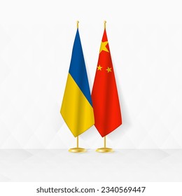 Die Flaggen der Ukraine und Chinas stehen an der Flagge, Illustration für Diplomatie und anderes Treffen zwischen der Ukraine und China. Vektorgrafik.