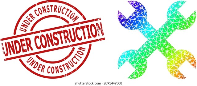 Unter Baugewerbe kratzte Stempelimitation und Low-Poly-Regenbogen-farbige Reparatur-Messgeraete Symbol mit Farbverlauf. Rote Briefmarke hat Unter Konstruktion Unterschrift im Kreis und Linien Form.