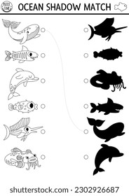 Bajo el mar, las sombras blancas y negras se mezclan con el pescado. Rompecabezas de la línea oceánica con ballena linda, delfín, tiburón. Buscar una hoja de cálculo imprimible de silueta correcta. Página de coloreado de animales acuáticos
