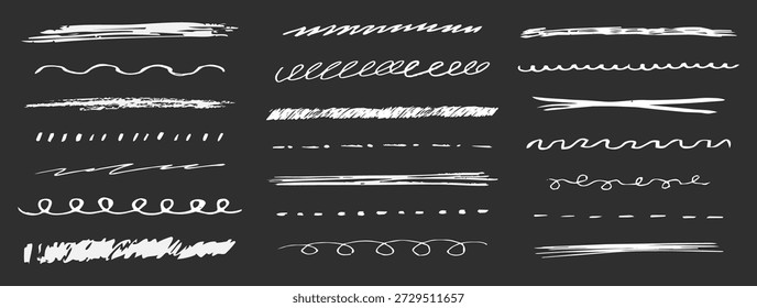 Unterstreichen Kreide Linien und Schnörkel Set, handgezeichnete Doodle Skizze unterstreicht dicken Linien Rand, swoosh. Texturierte, skizzenhafte Stifte mit Pinselstrichen oder wellenförmigen Strichen