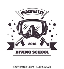 Unterwassertauchschule 2018 mit Maske und Waffe