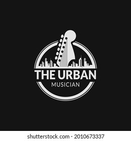 El logo del músico urbano, con la cabeza de guitarra y siluetas urbanas, en blanco y negro, y en capas impecables, facilita la edición