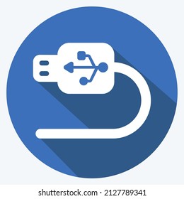 Icono de cable USB en un estilo moderno de sombra larga aislado en un fondo azul suave