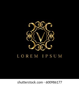 V letter luxury golden vector logo design template. Vintage frame for hotel, boutique, fashion label