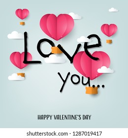 Fondo del día de San Valentín de globos de aire caliente en forma de corazón con nubes alrededor Texto del amor en el fondo azul del cielo con el texto feliz del día de San Valentín. Concepto de amor y día de San Valentín en estilo de arte de papel