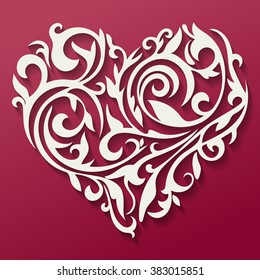  Tarjeta de San Valentín. Patrón en forma de corazón. Corazón floral. Corazón de tracería. Vector.