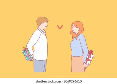 Día de San Valentín celebrando y concepto sorpresa. Joven pareja sonriente hombre y mujer parados uno frente al otro escondiendo cajas de regalo de vacaciones sobre la ilustración vectorial de la parte trasera 