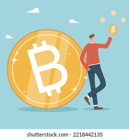 El valor de la moneda de bitcoin y la criptodivisa es mayor que el dinero en dólares, un inversionista de negocios se apoya en las monedas de dinero en dólares, apoyándose en la moneda de bitcoin. Pequeño hombre, gran moneda, interés.